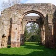 St Sulpice-la-Forêt, abbaye  N-D, XIIè